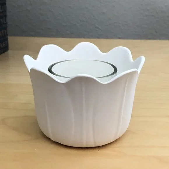 New PARTYLITE Garden Blossoms Ivory & Clear Votive Holder Pair - Picture 8 of 9